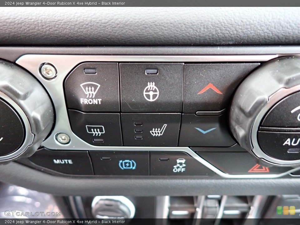 Black Interior Controls for the 2024 Jeep Wrangler 4-Door Rubicon X 4xe Hybrid #146682113