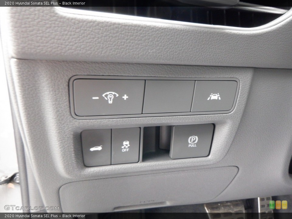 Black Interior Controls for the 2020 Hyundai Sonata SEL Plus #146683145