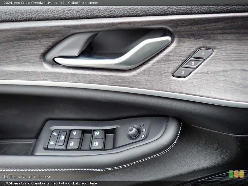 Global Black Interior Door Panel for the 2024 Jeep Grand Cherokee Limited 4x4 #146683208