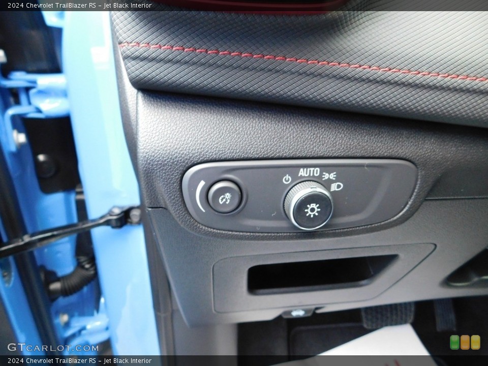 Jet Black Interior Controls for the 2024 Chevrolet TrailBlazer RS #146683787