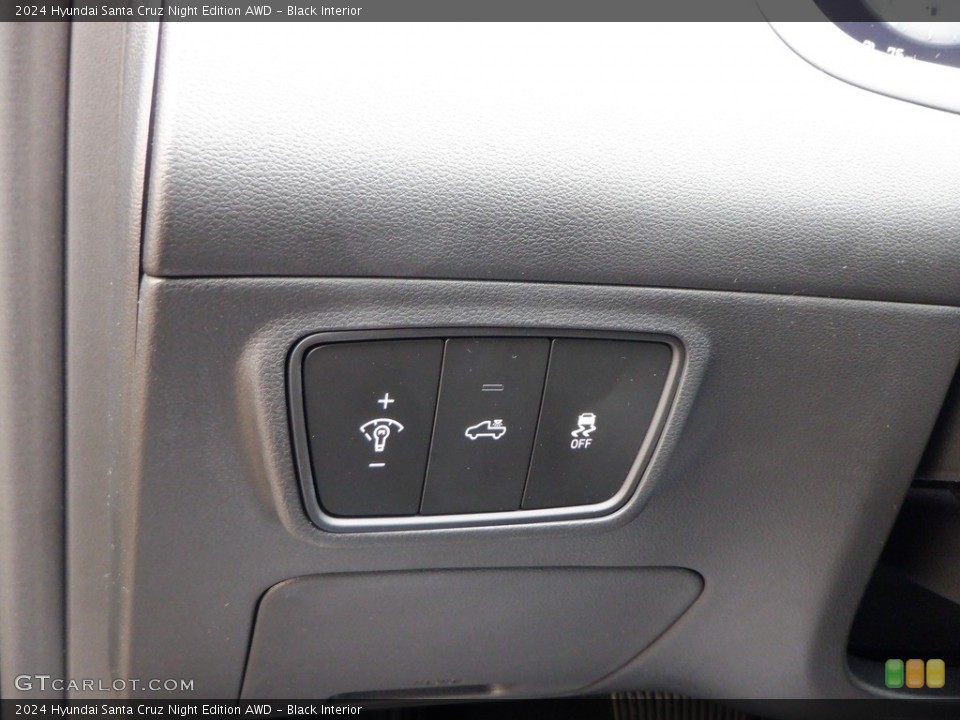 Black Interior Controls for the 2024 Hyundai Santa Cruz Night Edition AWD #146689896