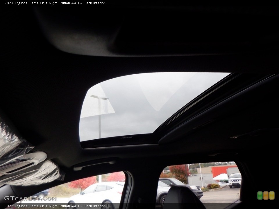 Black Interior Sunroof for the 2024 Hyundai Santa Cruz Night Edition AWD #146689962