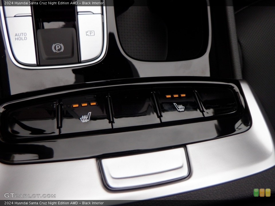 Black Interior Controls for the 2024 Hyundai Santa Cruz Night Edition AWD #146689992