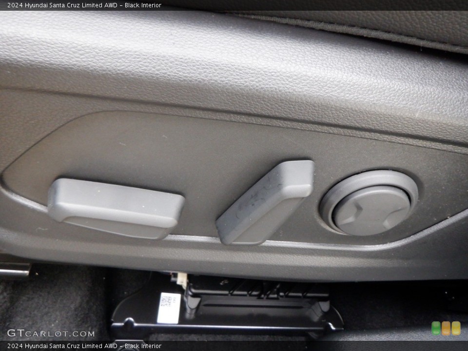 Black Interior Front Seat for the 2024 Hyundai Santa Cruz Limited AWD #146690394