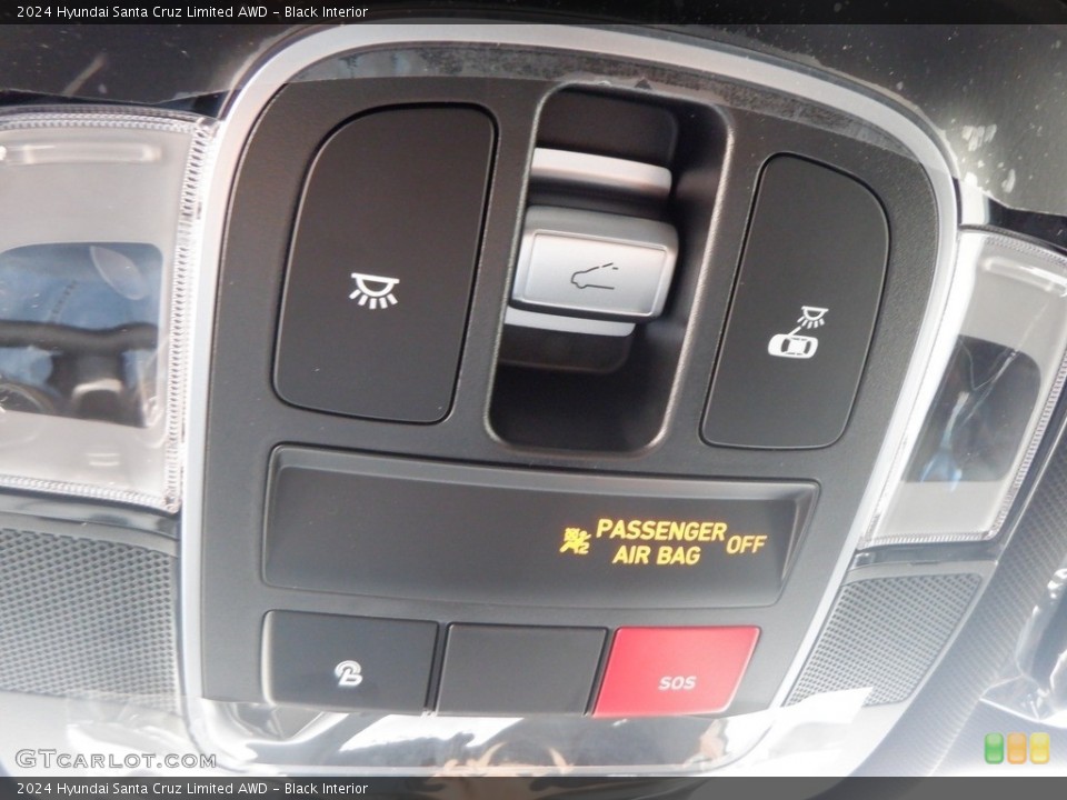 Black Interior Controls for the 2024 Hyundai Santa Cruz Limited AWD #146690526