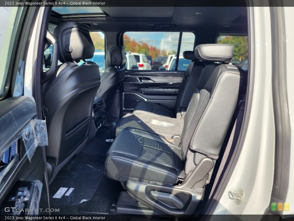 Global Black Interior Rear Seat for the 2023 Jeep Wagoneer Series II 4x4 #146697555