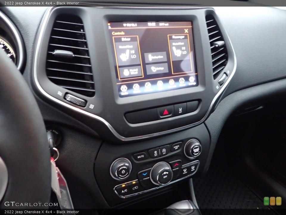 Black Interior Controls for the 2022 Jeep Cherokee X 4x4 #146702092