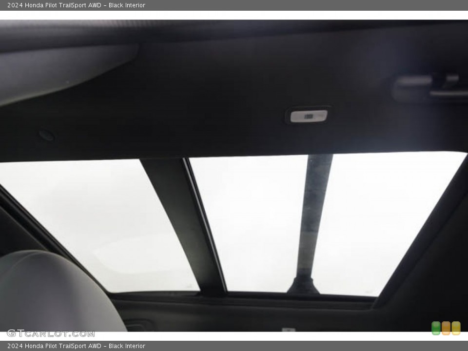 Black Interior Sunroof for the 2024 Honda Pilot TrailSport AWD #146702782