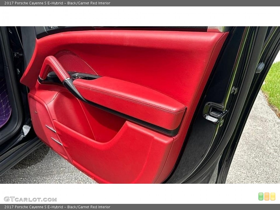 Black/Garnet Red Interior Door Panel for the 2017 Porsche Cayenne S E-Hybrid #146706588