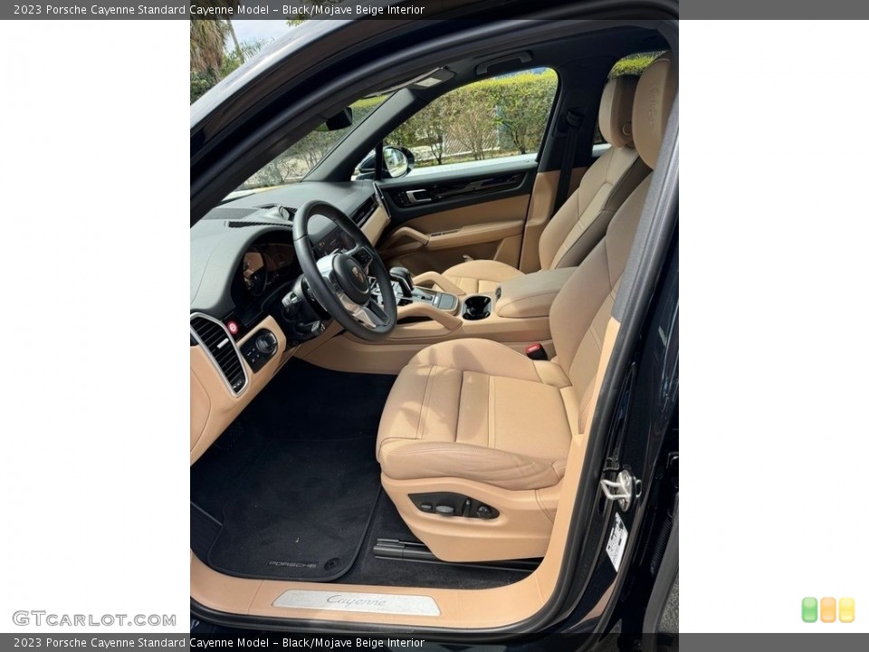 Black/Mojave Beige Interior Photo for the 2023 Porsche Cayenne  #146708838