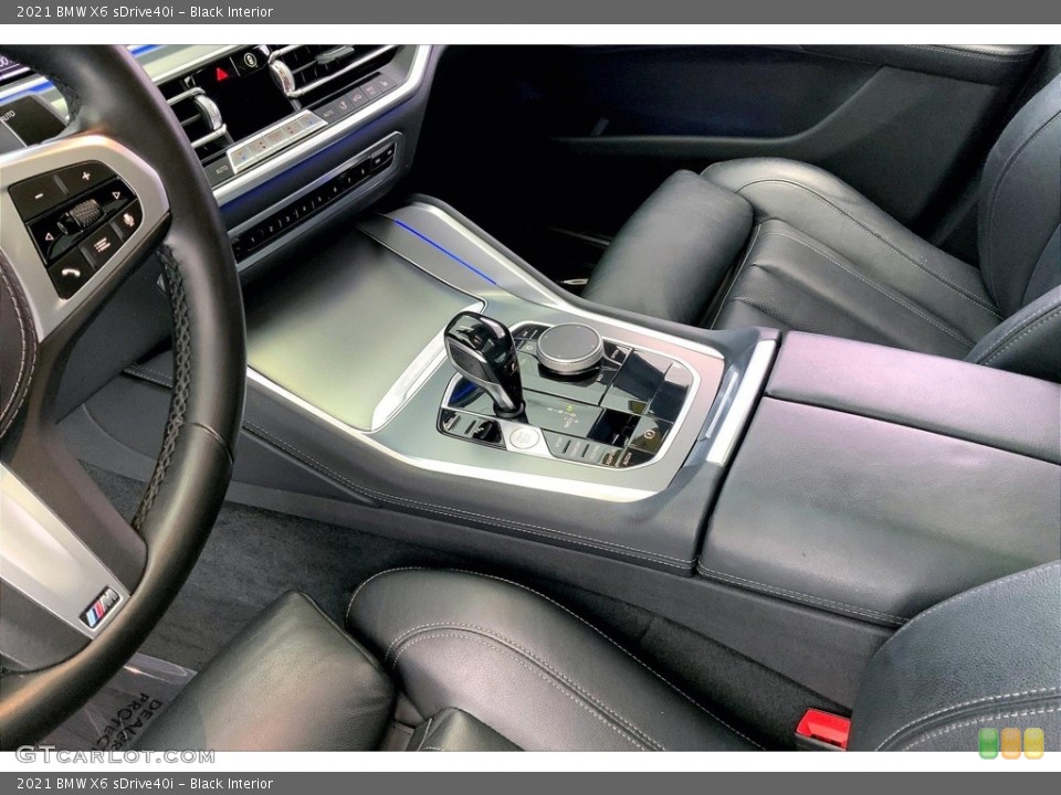 Black Interior Controls for the 2021 BMW X6 sDrive40i #146709708