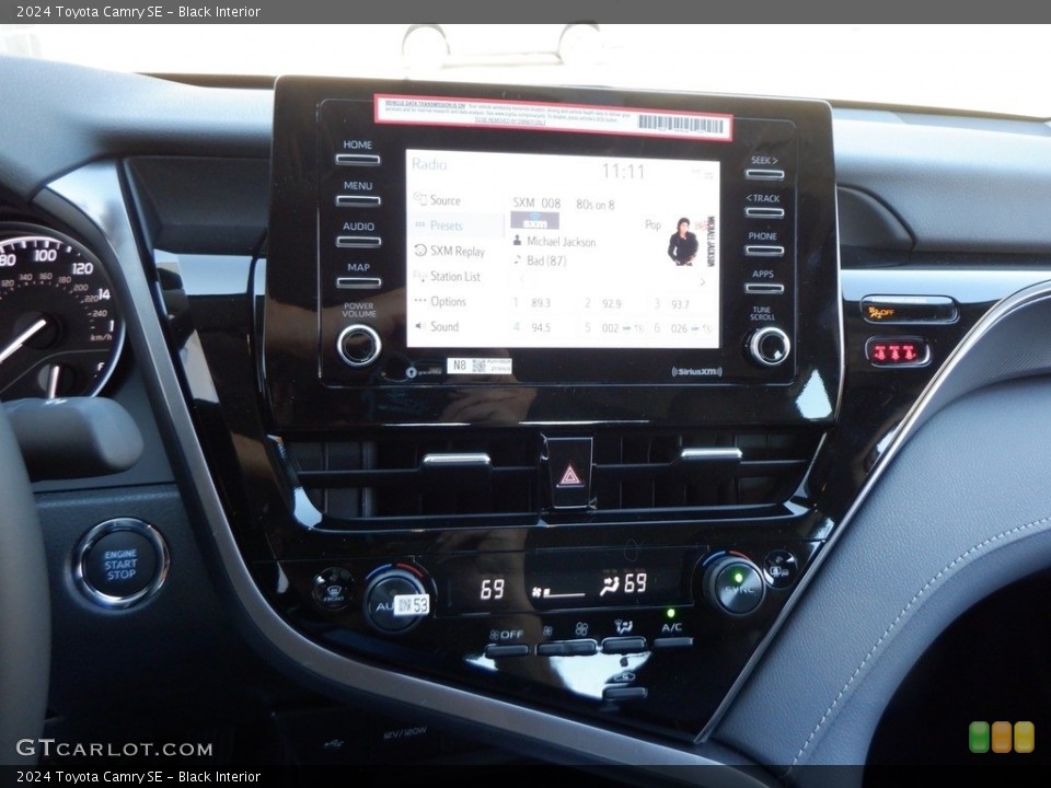 Black Interior Controls for the 2024 Toyota Camry SE #146712691