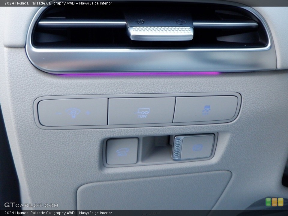 Navy/Beige Interior Controls for the 2024 Hyundai Palisade Calligraphy AWD #146716411
