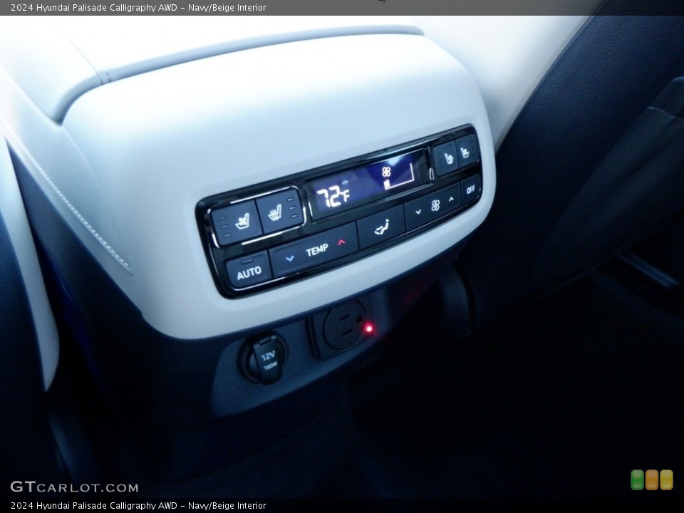 Navy/Beige Interior Controls for the 2024 Hyundai Palisade Calligraphy AWD #146717020