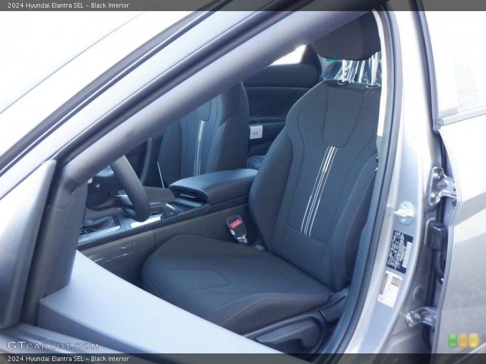Black Interior Front Seat for the 2024 Hyundai Elantra SEL #146717083
