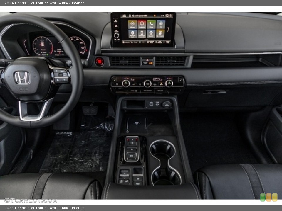 Black Interior Dashboard for the 2024 Honda Pilot Touring AWD #146718262