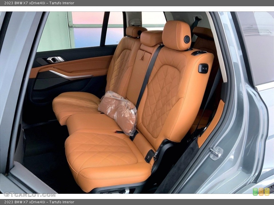 Tartufo Interior Rear Seat for the 2023 BMW X7 xDrive40i #146718340