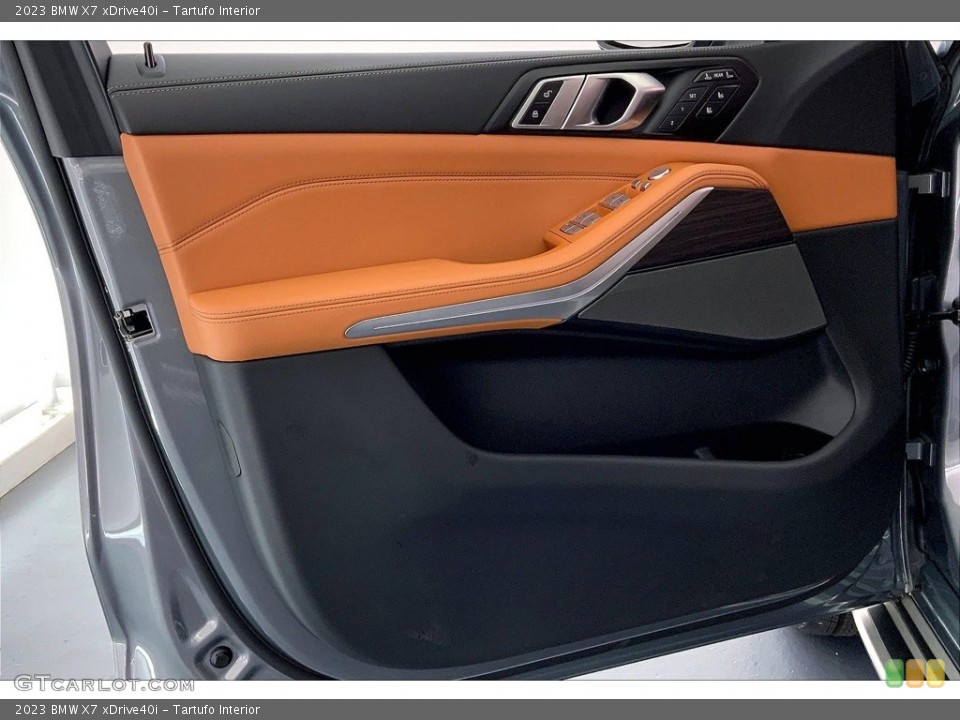 Tartufo Interior Door Panel for the 2023 BMW X7 xDrive40i #146718442