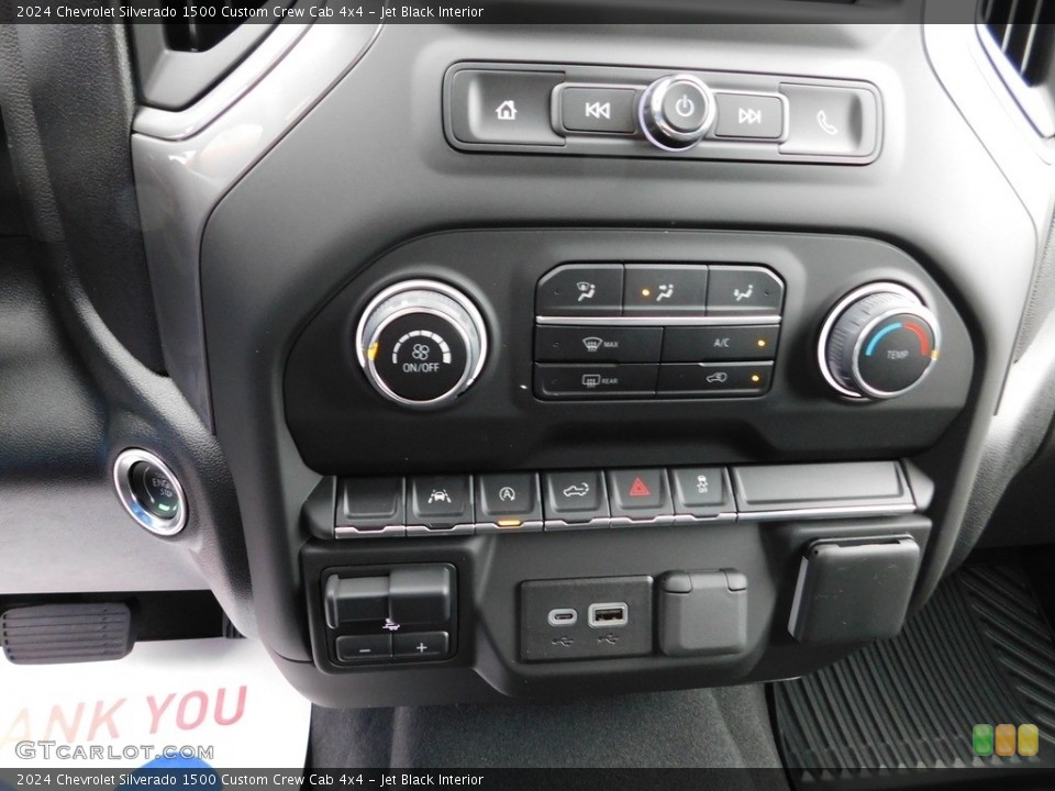 Jet Black Interior Controls for the 2024 Chevrolet Silverado 1500 Custom Crew Cab 4x4 #146719025