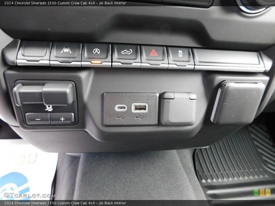 Jet Black Interior Controls for the 2024 Chevrolet Silverado 1500 Custom Crew Cab 4x4 #146719042