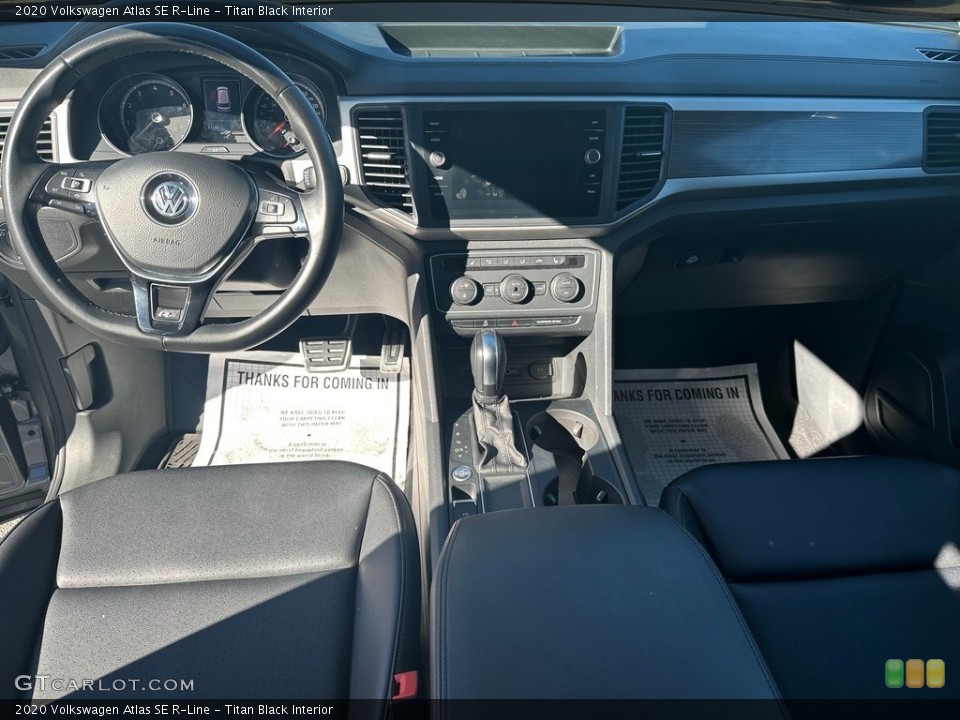 Titan Black Interior Photo for the 2020 Volkswagen Atlas SE R-Line #146719542