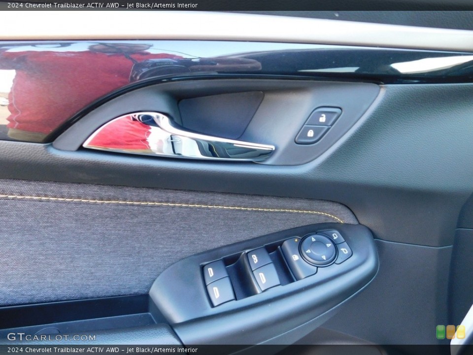 Jet Black/Artemis Interior Door Panel for the 2024 Chevrolet Trailblazer ACTIV AWD #146721615