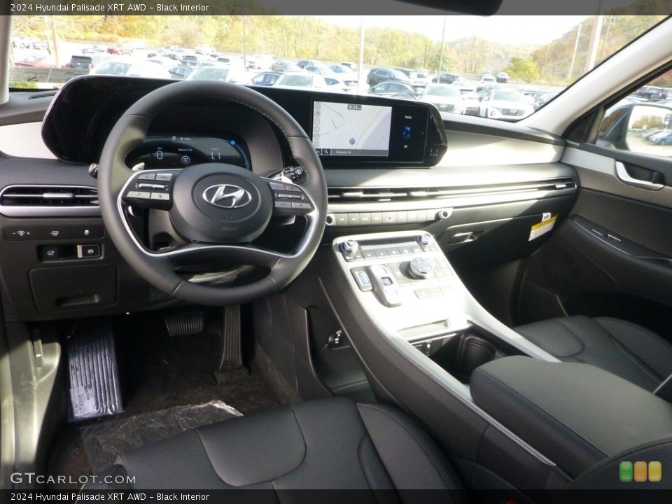 Black Interior Dashboard for the 2024 Hyundai Palisade XRT AWD #146722608