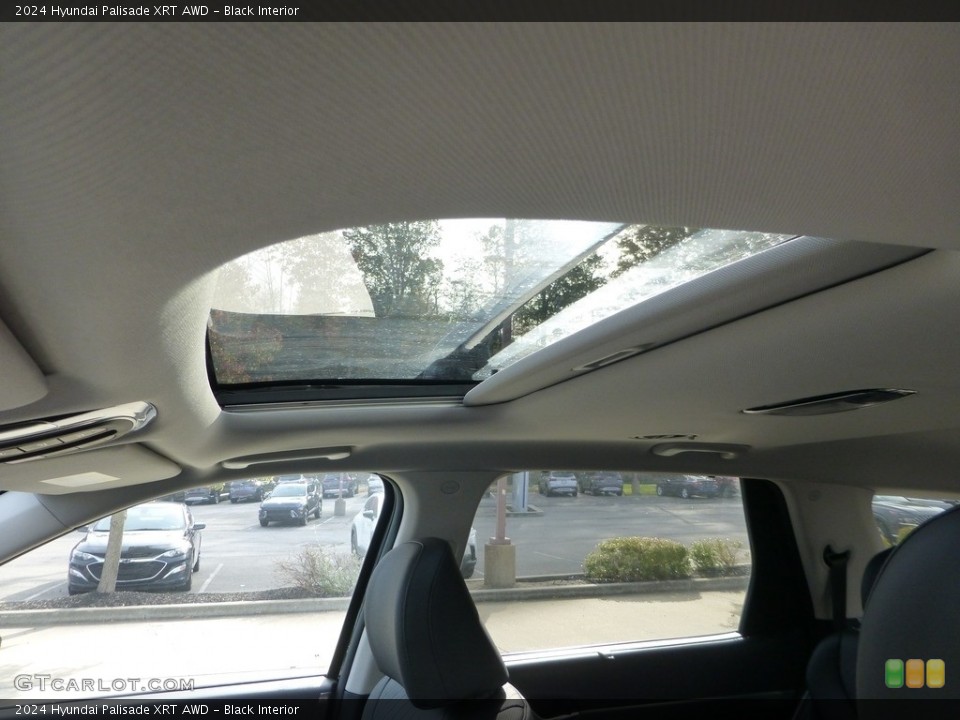 Black Interior Sunroof for the 2024 Hyundai Palisade XRT AWD #146722638