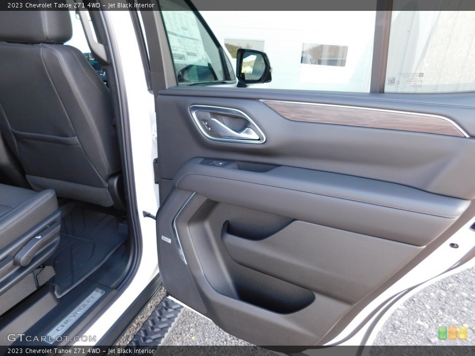 Jet Black Interior Door Panel for the 2023 Chevrolet Tahoe Z71 4WD #146724417