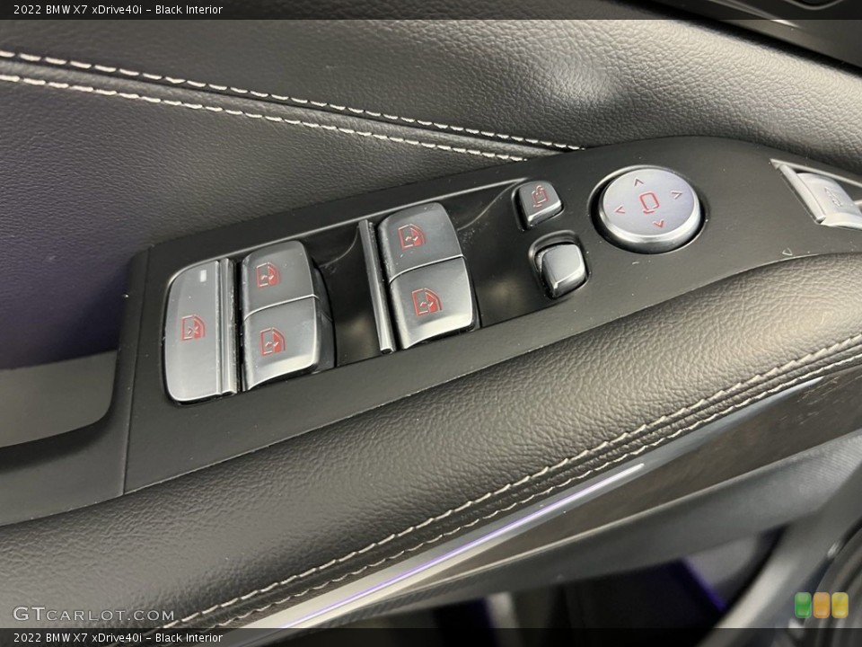 Black Interior Controls for the 2022 BMW X7 xDrive40i #146725778