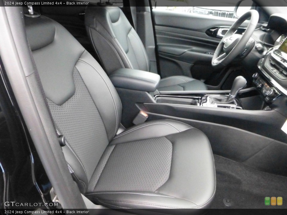 Black Interior Front Seat for the 2024 Jeep Compass Limited 4x4 #146727035