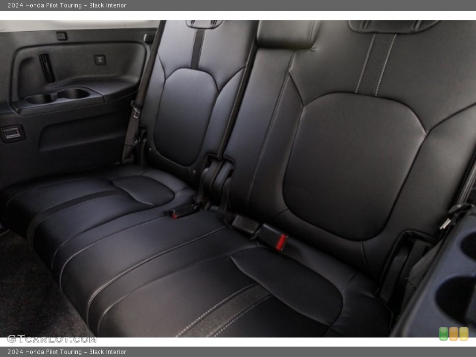 Black Interior Rear Seat for the 2024 Honda Pilot Touring #146727620