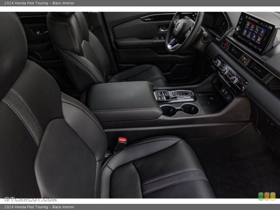 Black Interior Photo for the 2024 Honda Pilot Touring #146727722