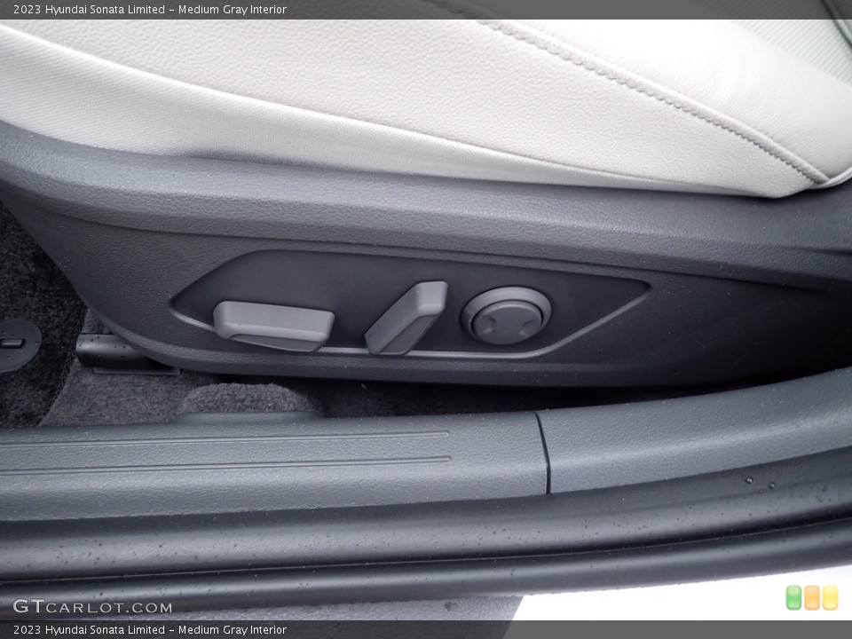 Medium Gray Interior Front Seat for the 2023 Hyundai Sonata Limited #146733425