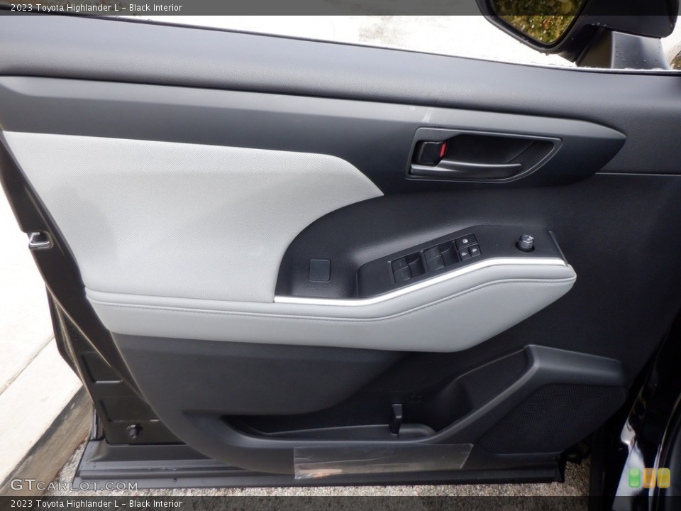 Black Interior Door Panel for the 2023 Toyota Highlander L #146736160