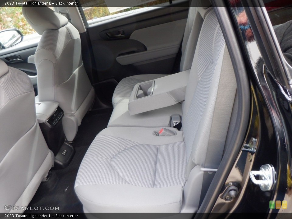 Black Interior Rear Seat for the 2023 Toyota Highlander L #146736454