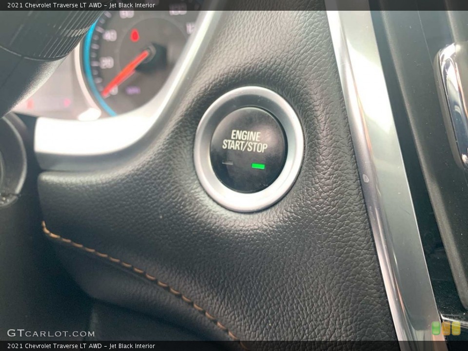 Jet Black Interior Controls for the 2021 Chevrolet Traverse LT AWD #146737048
