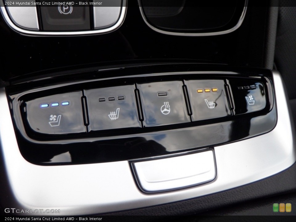 Black Interior Controls for the 2024 Hyundai Santa Cruz Limited AWD #146737306