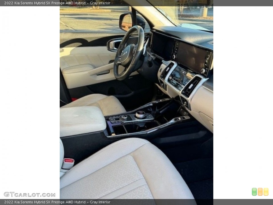 Gray 2022 Kia Sorento Hybrid Interiors