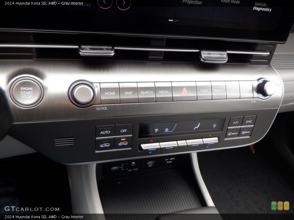 Gray Interior Controls for the 2024 Hyundai Kona SEL AWD #146741380