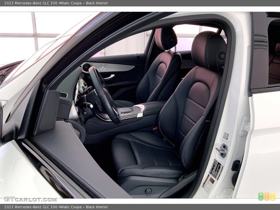 Black 2023 Mercedes-Benz GLC Interiors