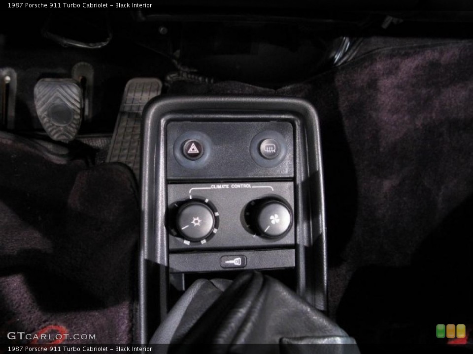 Black Interior Controls for the 1987 Porsche 911 Turbo Cabriolet #14799691