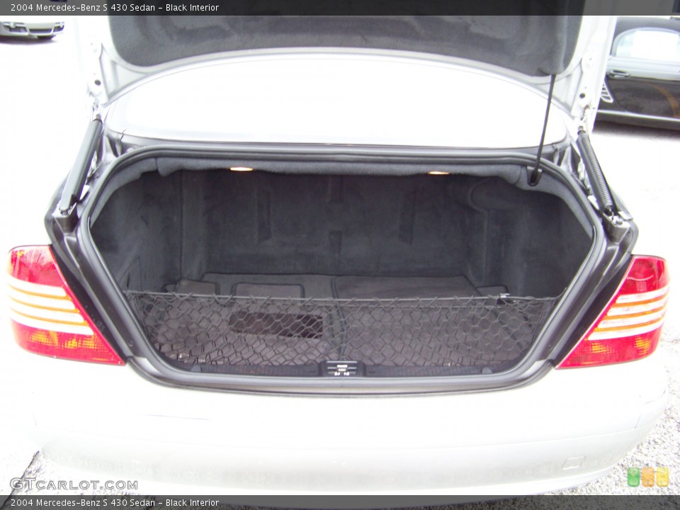Black Interior Trunk for the 2004 Mercedes-Benz S 430 Sedan #155184