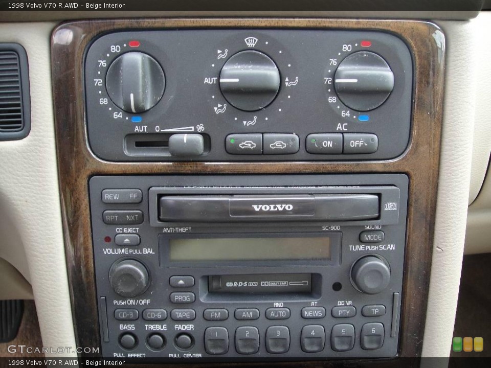 Beige Interior Controls for the 1998 Volvo V70 R AWD #15530598