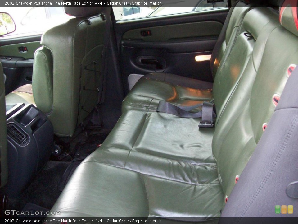 Cedar Green/Graphite Interior Photo for the 2002 Chevrolet Avalanche The North Face Edition 4x4 #15645933