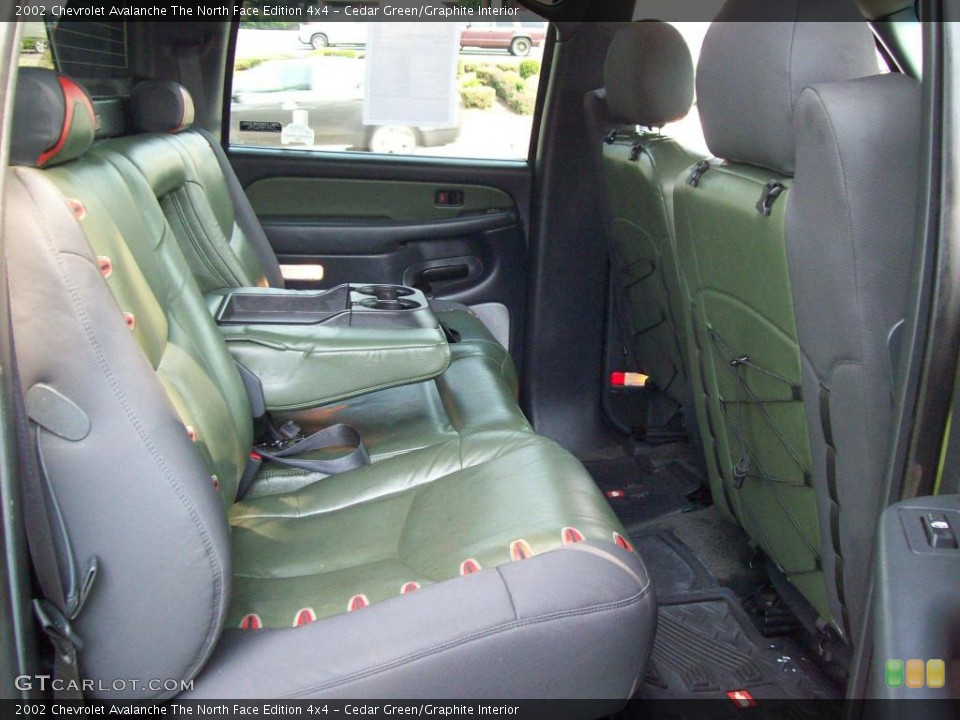 Cedar Green/Graphite Interior Photo for the 2002 Chevrolet Avalanche The North Face Edition 4x4 #15645957
