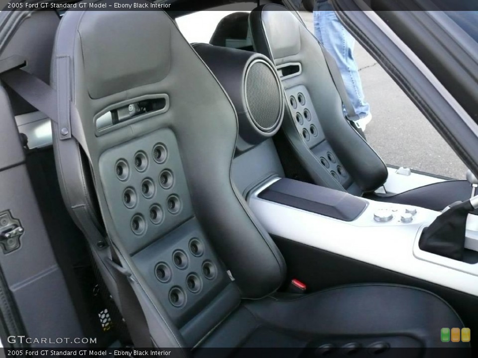 Ebony Black Interior Photo for the 2005 Ford GT  #1579322