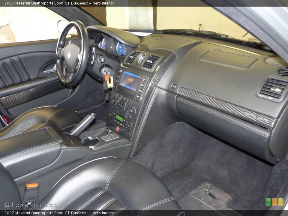 Nero Interior Dashboard for the 2007 Maserati Quattroporte Sport GT DuoSelect #16352222
