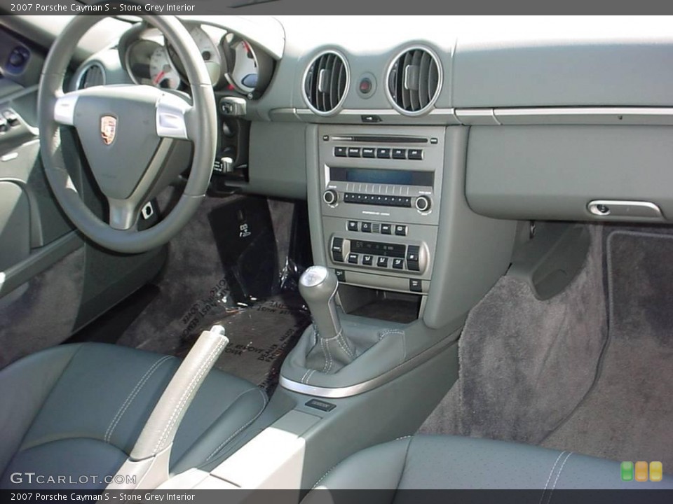 Stone Grey Interior Dashboard for the 2007 Porsche Cayman S #1650644
