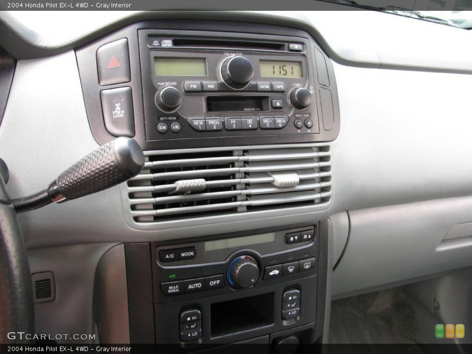 Gray Interior Controls for the 2004 Honda Pilot EX-L 4WD #17761491
